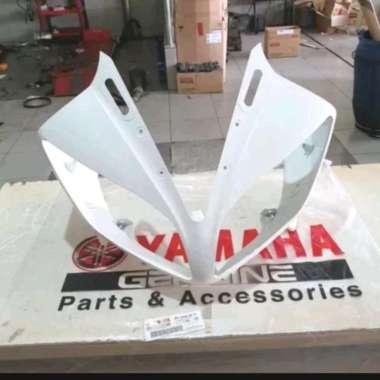 BATOK DEPAN COVER LAMPU DEPAN TAMENG DEPAN R15 V2 LAMA PUTIH ORI YGP