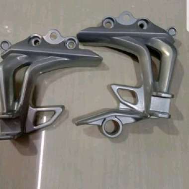 dudukan footstep belakang jupiter z 2010