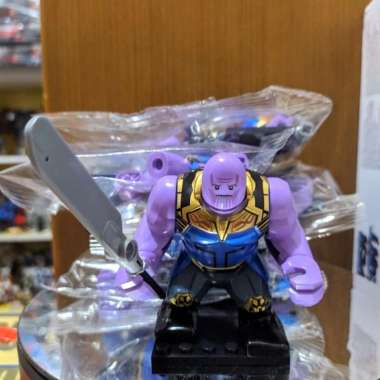 thanos big figure