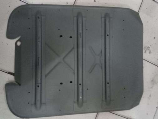 Dek lantai besi vespa super