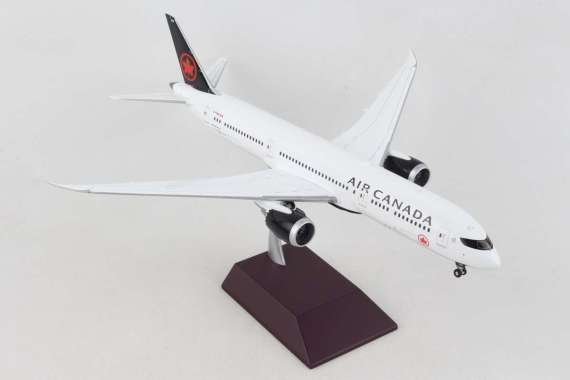 Gemini Jets Air Canada B787-9 C-FVND Flaps Down 1/200 Scale