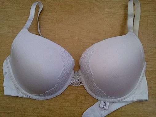 Bra White Busa Normal Label 32DD