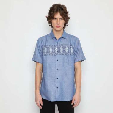 (LAST CALL) Platini Kemeja Motif Pria Lengan Pendek Katun Biru 73354
