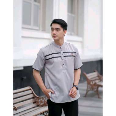 Baju Koko Kurta Lenga Pendek // Pakaian Muslim Pria Motif Garis Bahan Katun Abu L