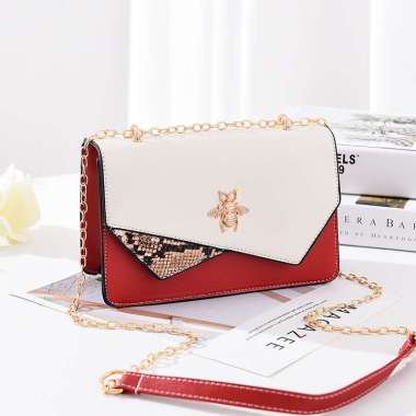 Tas Selempang Tas Crossbody Cewek Import Lebah Kecil Tali Rantai Warna Emas SWJ21 Merah