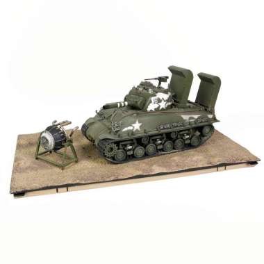 Tank Sherman M4 (105) HVSS with Deep Wading Gear Skala 1:32 FOV