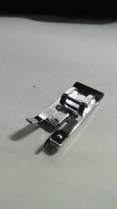 sepatu semi obras mesin jahit portable/zig-zag