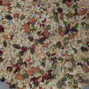 500gr Kuartet Nabati Muesli Gembira - campuran rolled oat, sunflower, pumpkin, almond, dark raisin, 