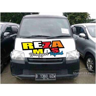 stiker grandmax depan
