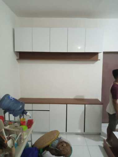 RAK PIRING LEMARI GANTUNG DAPUR KITCHEN SET ATAS BAWAH 5 PINTU MINIMALIS