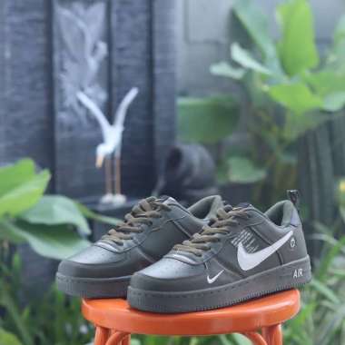 nike force utility white