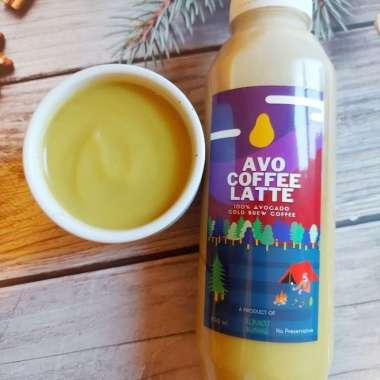 AVO COFFEE LATTE - JUS BUAH ALPUKAT MENTEGA ALPUKAT KUNING KOPI SUSU 500 ML NORMAL SUGAR