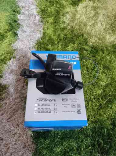 SHIFTER KANAN SEPEDA SHIMANO SORA R3000 9 SPEED