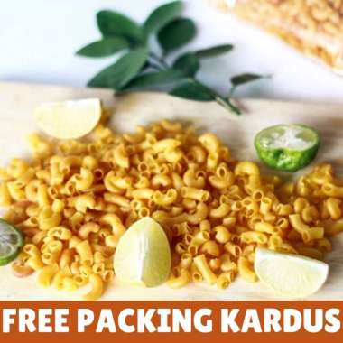 Jajanan kiloan pedas asin 250 gram cemilan makanan ringan jajanan snack kiloan Makaroni Asin