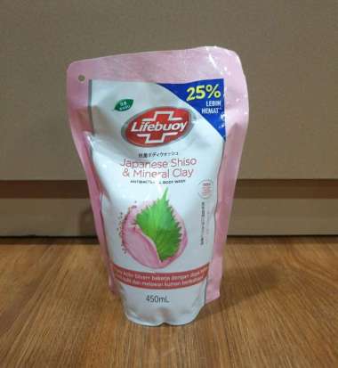 Promo Harga Lifebuoy Body Wash Japanese Shiso & Mineral Clay 450 ml - Blibli