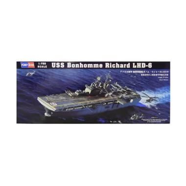 Hobby Boss 83407 Bonhomme Richard LHD-6 Model Kit [1:700]