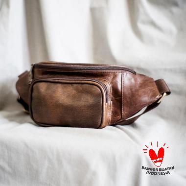 The Daily Smith Houston Tas Selempang Pria BROWN