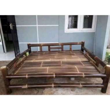 Bangku bale bale tempat tidur dari bambu