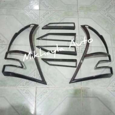 Garnish List Lampu Belakang Carbon Avanza Xenia Veloz 2019-2021
