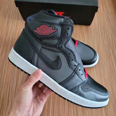 high satin black jordan 1