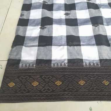 Kain saput poleng Bali list tepi lebar variasi bordir lembaran List tepi coklat