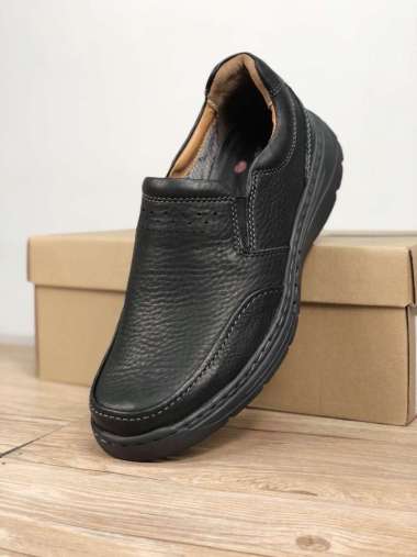 Jual Clarks Terbaru \u0026 Original - Harga 