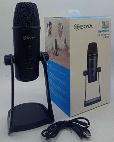 MICROPHONE BOYA PM 700