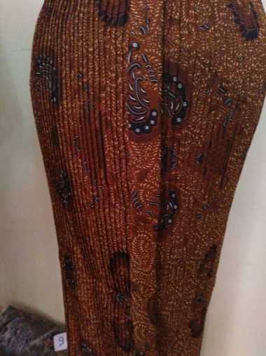 Rok Model Plisket Bawahan Baju Kebaya Wanita Motif Klasik Putih