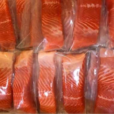 Ikan Salmon Frozen Atlantik Fillet (Norwegian Salmon) @1KG