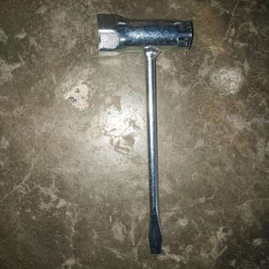 Kunci Busi Mesin chainsaw Sinso Mini 5200 5500 5800