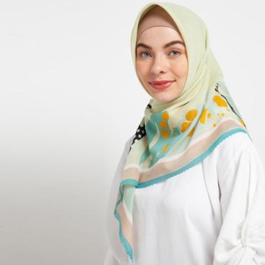 Batik Arjunaweda 10202020 Ferna Kerudung Muslim Wanita - Hijau