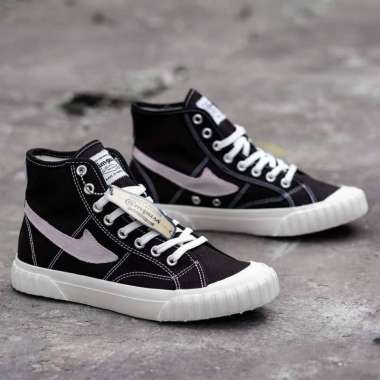 Jual Sepatu Hitam Putih Sneaker Online Baru Harga Termurah Oktober 2020 Blibli Com