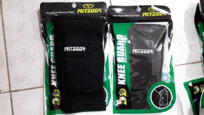 deker lutut busa knee guard memory foam mitzuda volly Hitam - M