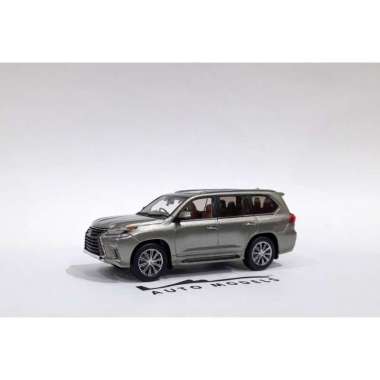 1:43 KYOSHO LEXUS LX570 SILVER