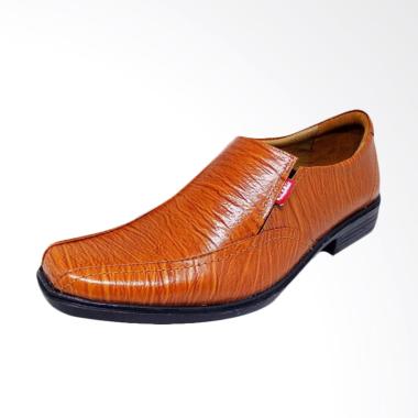 Kickers Pantofel Leather Sepatu Formal Pria - Tan