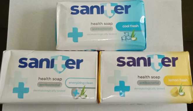 SANITER Sabun Batang Antibacterial Bar Soap 105 gr Lemon Fresh