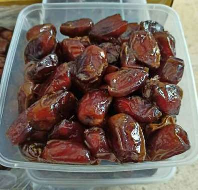 Kurma Golden Valley 1 kg Kurma Madu Kurma Arab
