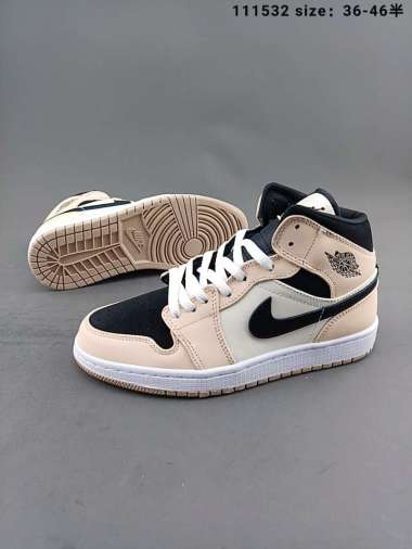 air jordan wmns 1 mid barely orange