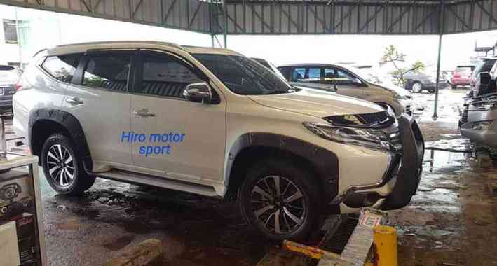 Over Fender for All New Pajero Black