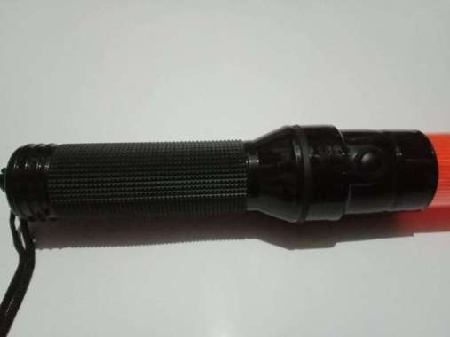 Tongkat Lampu Tukang Parkir 40 CM Center Traffic Lampu Pengaman Baton