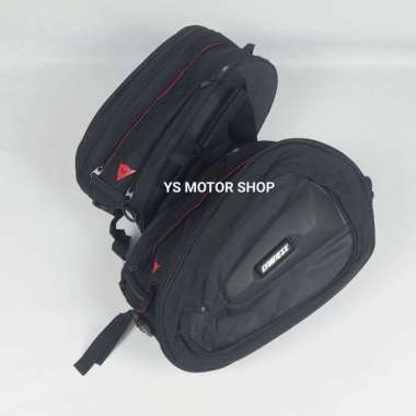 Dainese  DSaddle motorcycle bag  Biker Outfit