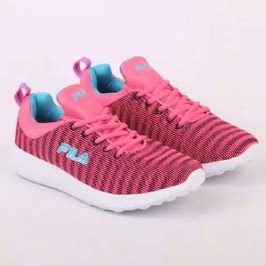 Daftar Harga Sepatu Fila Terbaik Harga Terbaru Blibli Com