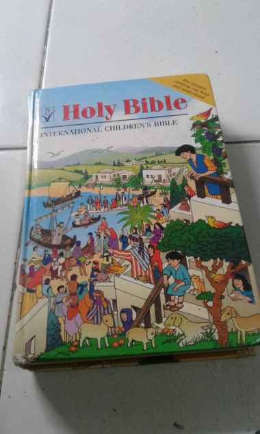 ORIGINAL Holy Bible International Childrens Bible