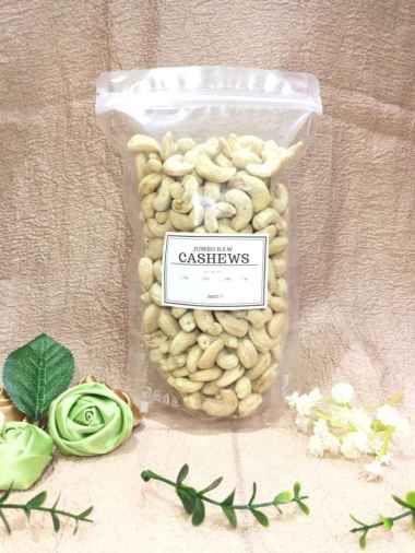 Kacang Mede Mete Mentah / Raw Cashews 1 kg