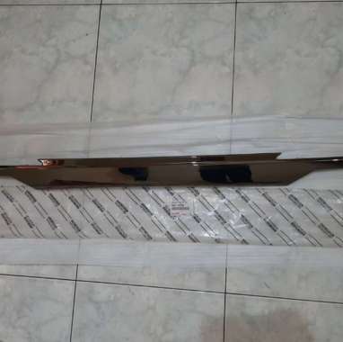 Trunk lid avanza xenia veloz 2019-2021 Chrome