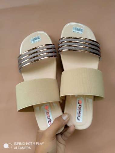Jual Sepatu Jelly Kets Wanita Terbaru - Harga Promo Oktober 2023
