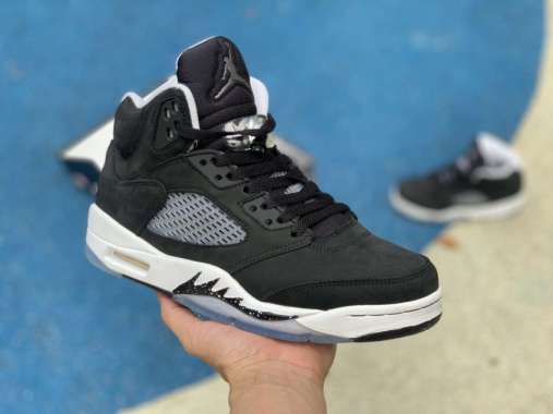 size 5 in men