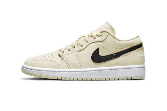 Jual Air Jordan 1 Low Terbaik Mei 2022 - Harga Murah \u0026 Gratis Ongkir -  Blibli