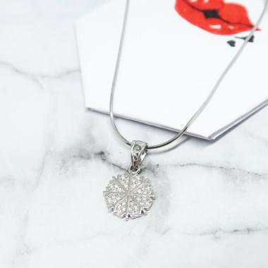 Kalung Emas Putih - Harga Terbaru Februari 2022 | Blibli