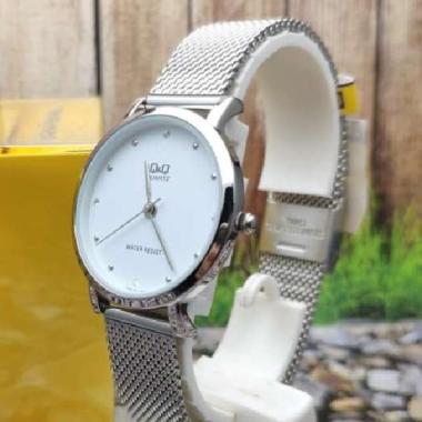 Q&Q QQ Analog Jam Tangan Wanita Rantai Pasir QA21J211Y Original